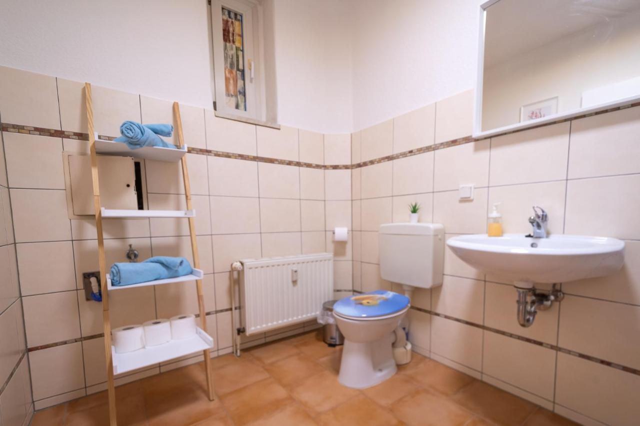 Blue Chili 18 Zentrales City-Apartment Am Hasselbachplatz, 4 Personen マクデブルク エクステリア 写真