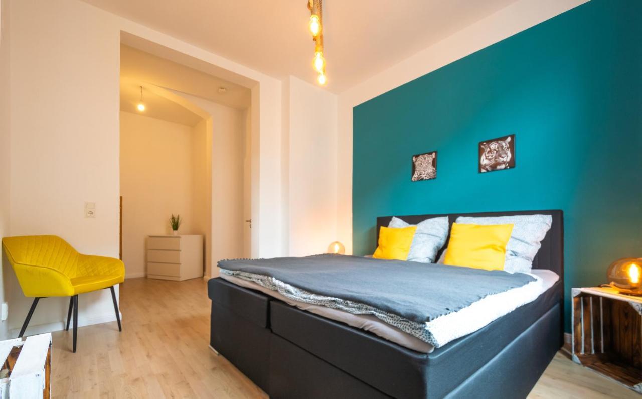 Blue Chili 18 Zentrales City-Apartment Am Hasselbachplatz, 4 Personen マクデブルク エクステリア 写真