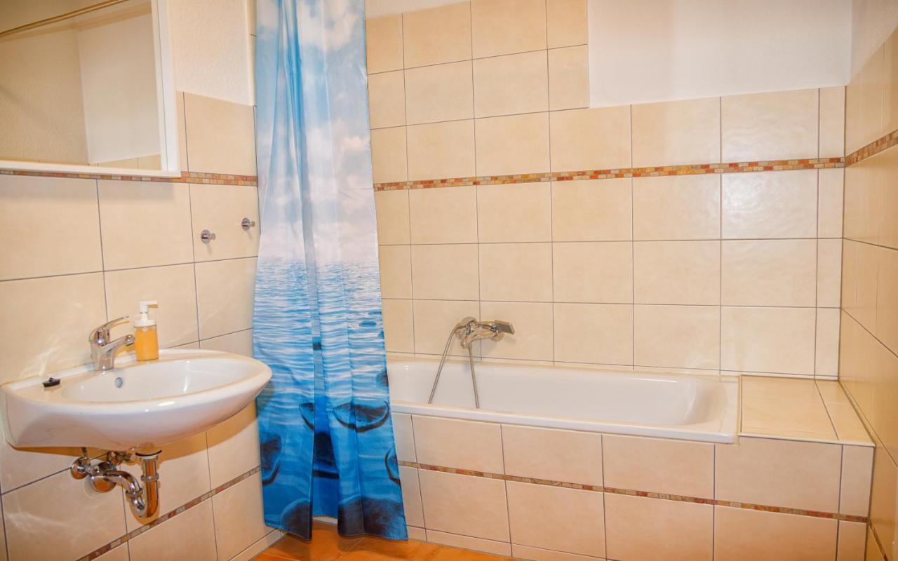 Blue Chili 18 Zentrales City-Apartment Am Hasselbachplatz, 4 Personen マクデブルク エクステリア 写真