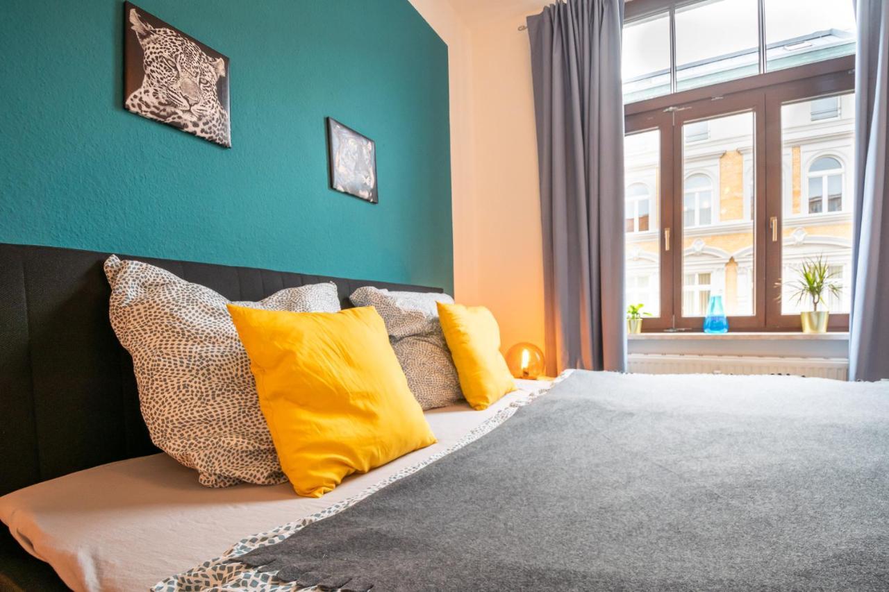 Blue Chili 18 Zentrales City-Apartment Am Hasselbachplatz, 4 Personen マクデブルク エクステリア 写真